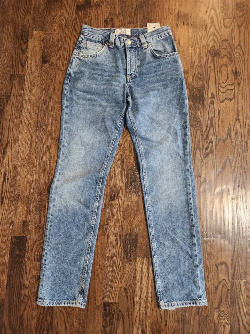 We the Free NWOT CRVY Siren Low Rise Straight Leg Jeans Blue size 24